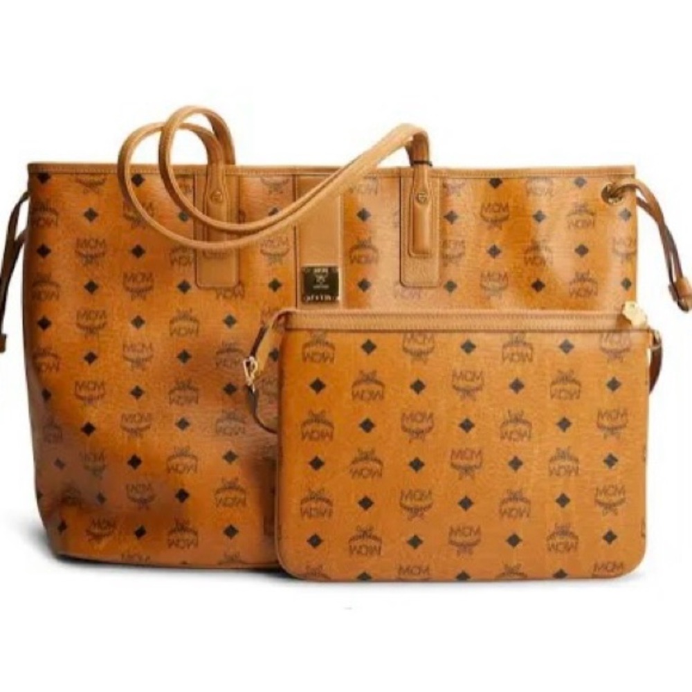 MCM tote. Excellent condition! Tote - W 17.5” x H 11” Pouch - W 11” x H 8”